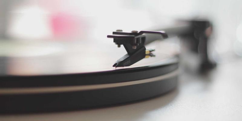 资产配置新思路：BCP投资中数据中心与通信塔的韧性价值与绿色金融机遇